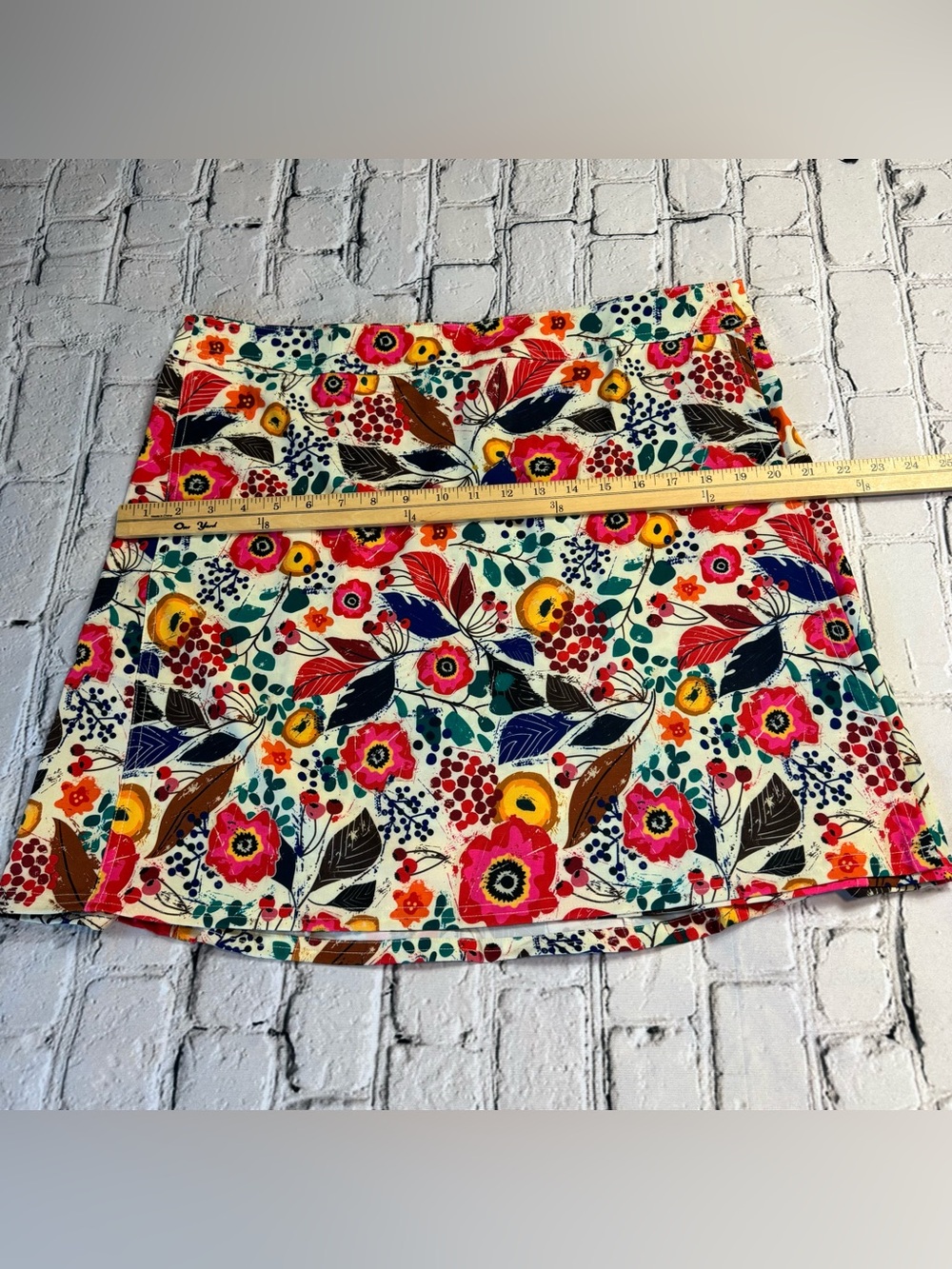 NWT Ripskirt Hawaii Botanical Multicolor Floral Mini Skirt Beachwear Size XL - Picture 5 of 8